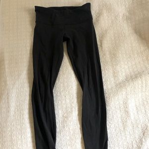 LuluLemon WunderUnder leggings